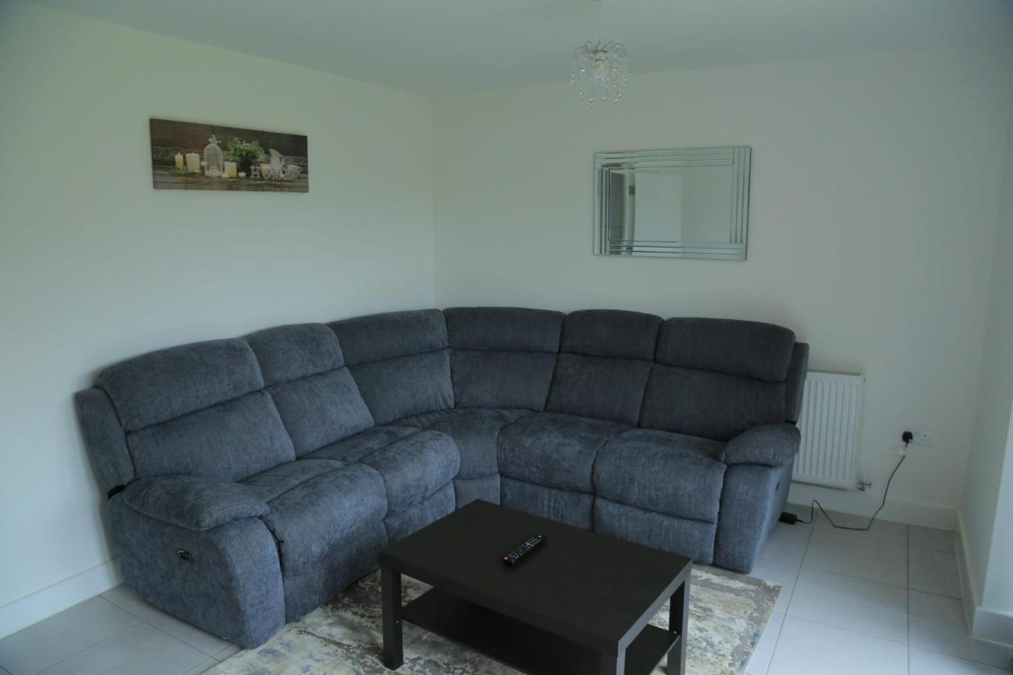 Beautiful New Family Home Leeds  Ngoại thất bức ảnh